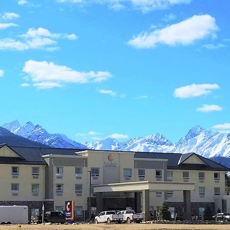 Comfort Inn & Suites فالماونت المظهر الخارجي الصورة
