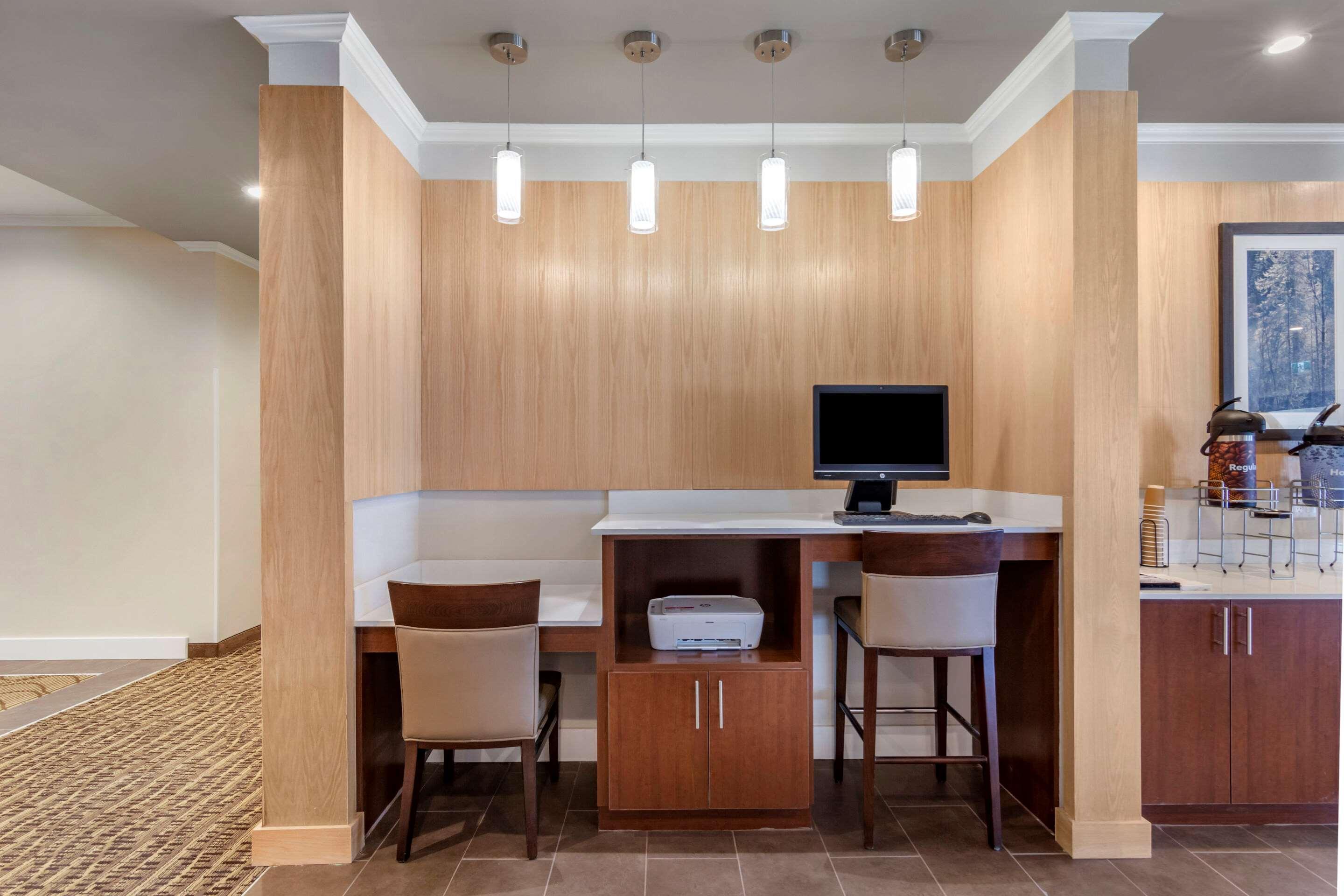 Comfort Inn & Suites فالماونت المظهر الخارجي الصورة